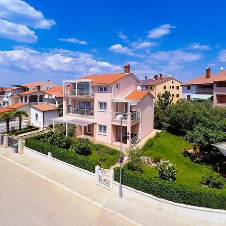 Apartments Villa Brioni I Fažana Exteriör bild
