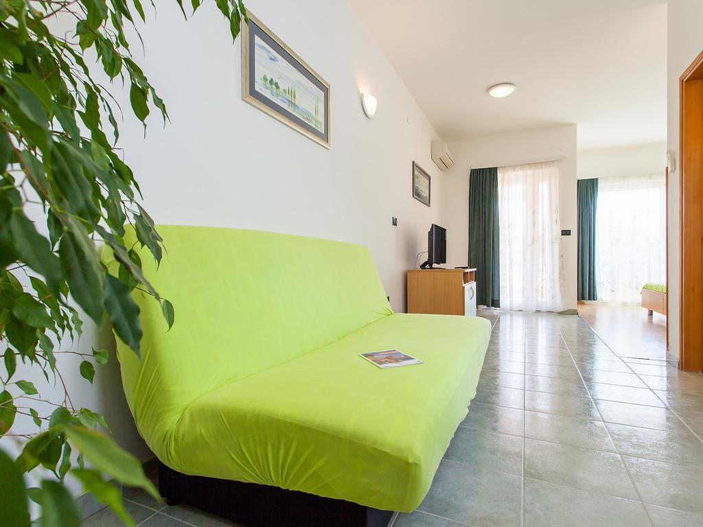Apartments Villa Brioni I Fažana Rum bild