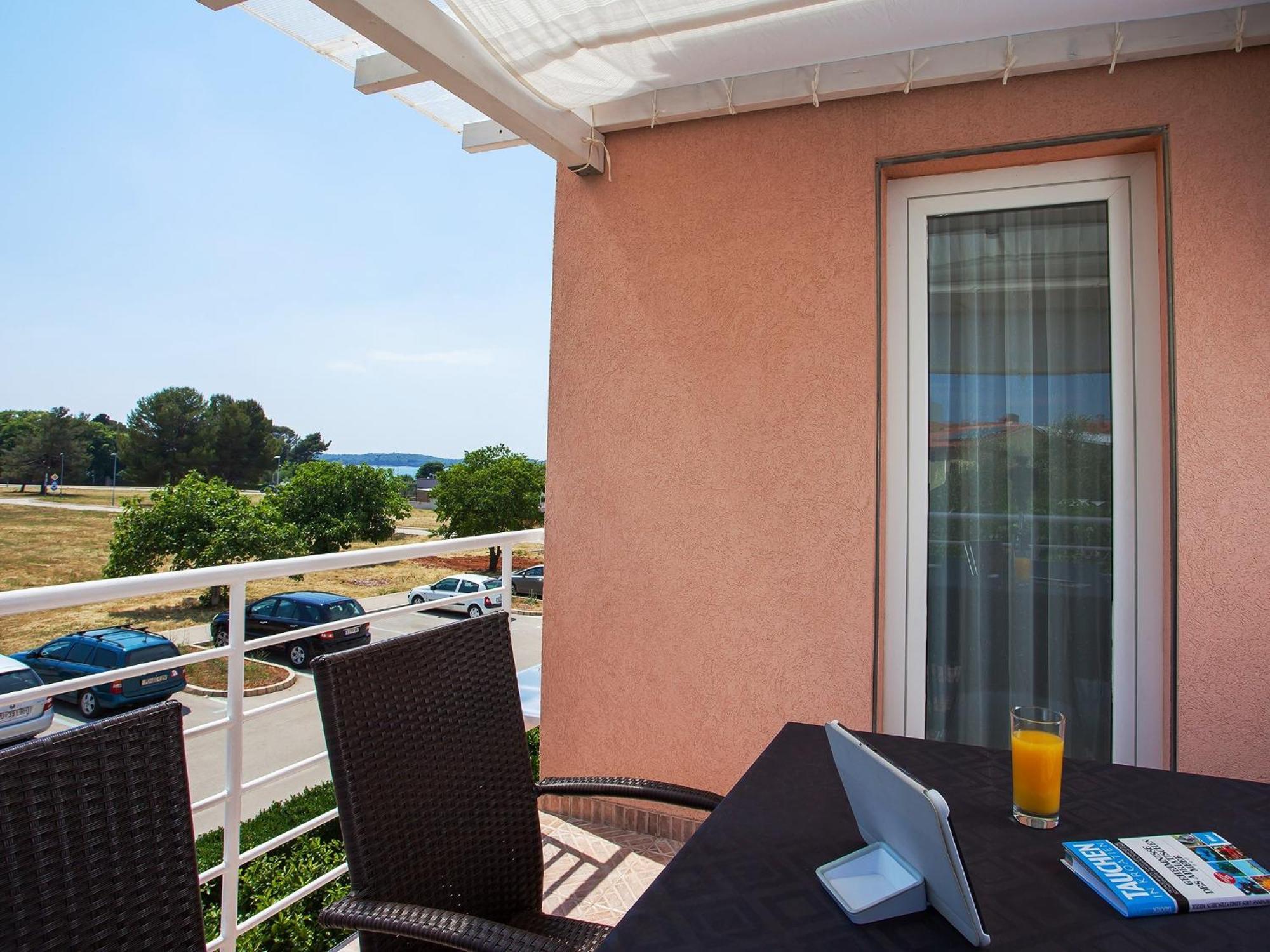 Apartments Villa Brioni I Fažana Rum bild