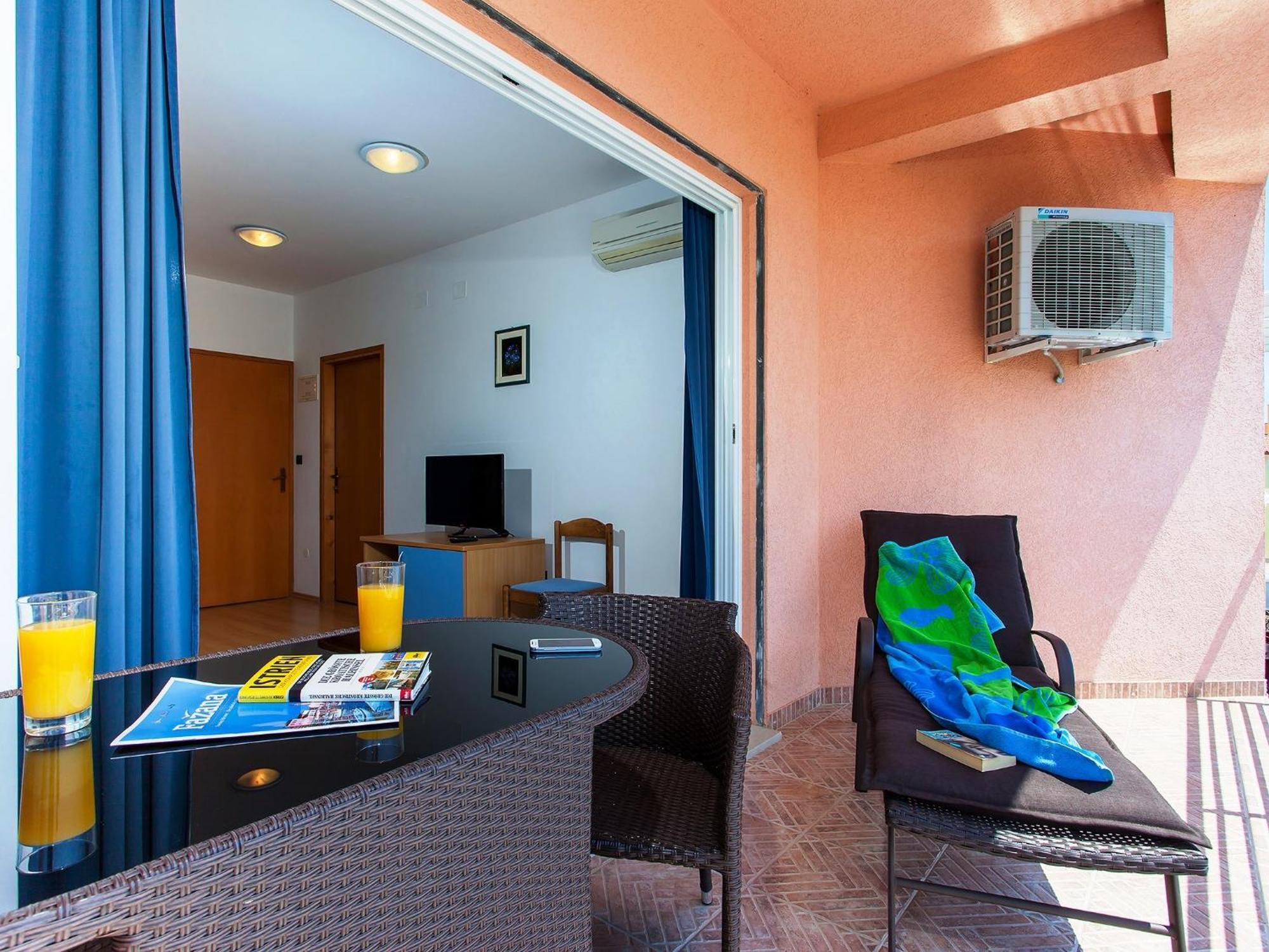 Apartments Villa Brioni I Fažana Rum bild